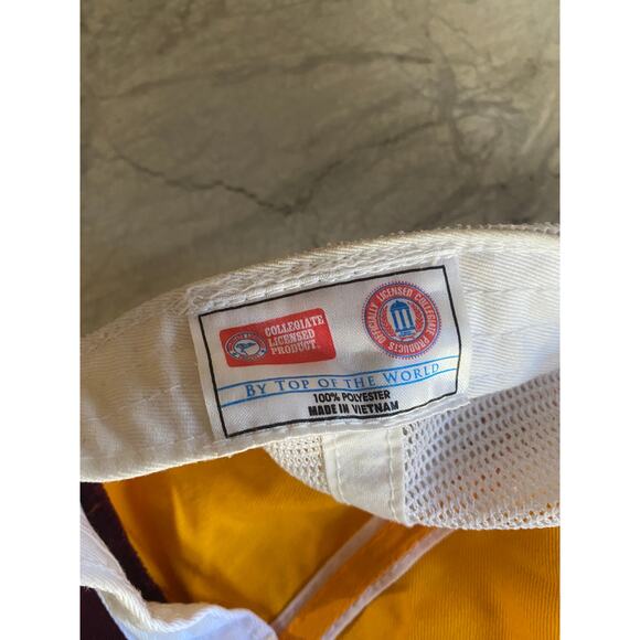 Minnesota Gophers Snapback Trucker Hat - Picture 8 of 8